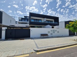 Casa adossada a Nueva Atalaya