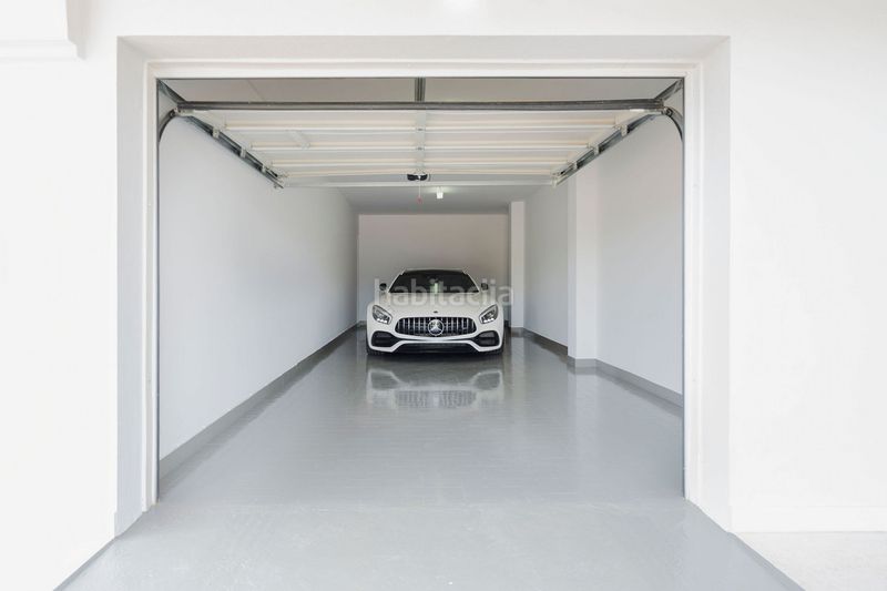 Foto f678e07d-6366-4fc1-b319-6953b2b9f2d8. Casa adossada a Las Brisas Marbella