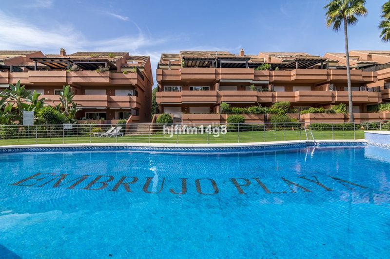 Foto 5a85bb2f-dc60-4f95-9066-bd12be6bf474. Piso en Puerto Banús Marbella