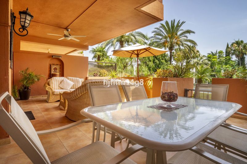 Foto 6160c496-c3e0-4504-b933-55927f7e8e1f. Piso en Puerto Banús Marbella