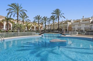 Semi detached house in Bahía de Marbella