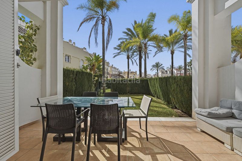 Foto 38bc9bc1-c4db-4870-a217-81c368d7dd38. Casa adossada amb aparcament a bahía de Marbella Marbella