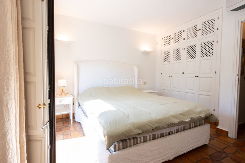 Foto 3c89c47e-6e8e-4878-b07f-69633c6e34e5. Casa adossada a La Carolina - Guadalpín Marbella
