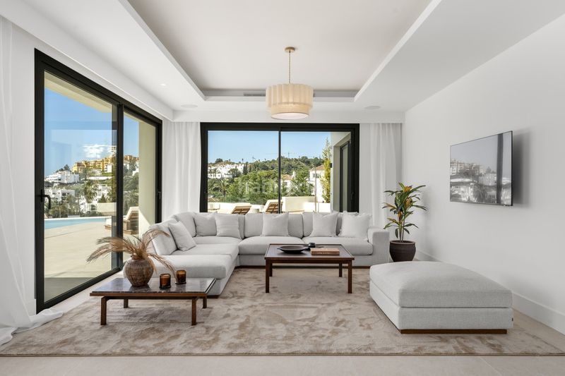 Foto a46fb899-28e9-4049-8cd8-ede4237e5b92. Casa adossada a Centro Estepona