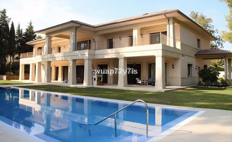 Foto 198ae86b-ac64-4c31-921e-07ce0dd8f5ca. Casa adossada amb aparcament a Guadalmina Baja Marbella