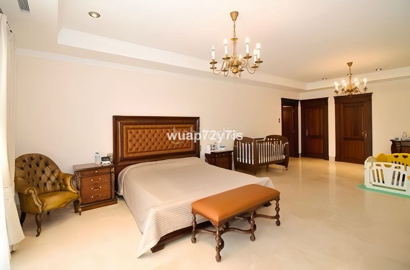 Foto 5b2c58c1-0574-4bc7-a4df-b8b69fec33e5. Casa adossada amb aparcament a Guadalmina Baja Marbella