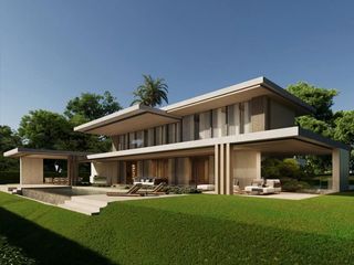 Semi detached house in Las Brisas