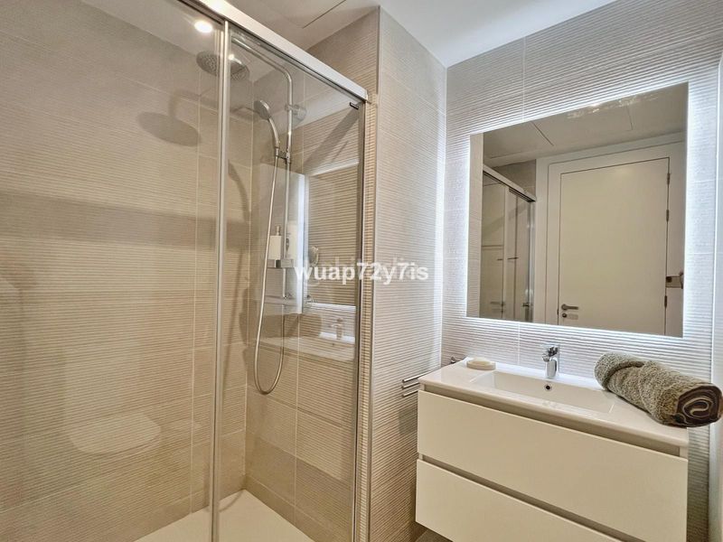 Foto 23d631e6-8651-4f47-8e1c-2ac9c2940986. Àtic a Centro Estepona