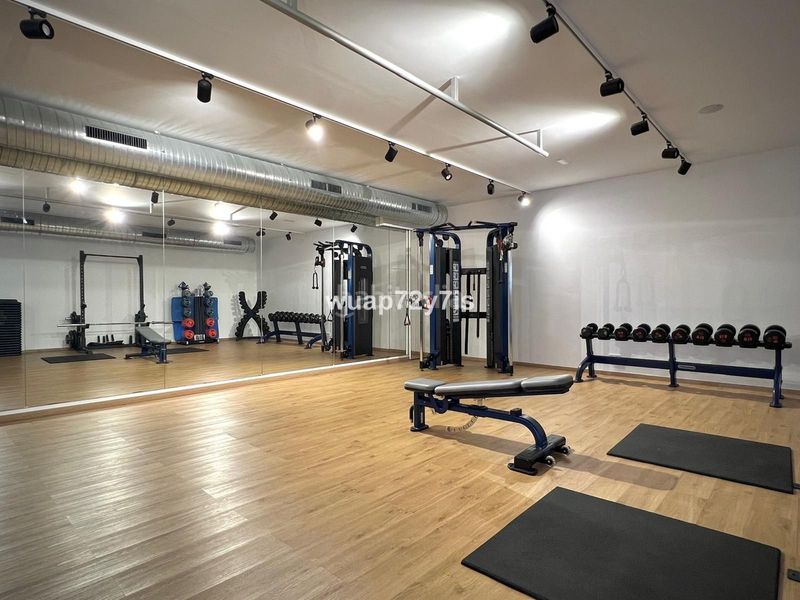 Foto 313a8c9b-a898-42b2-bfff-c89494e99688. Àtic a Centro Estepona