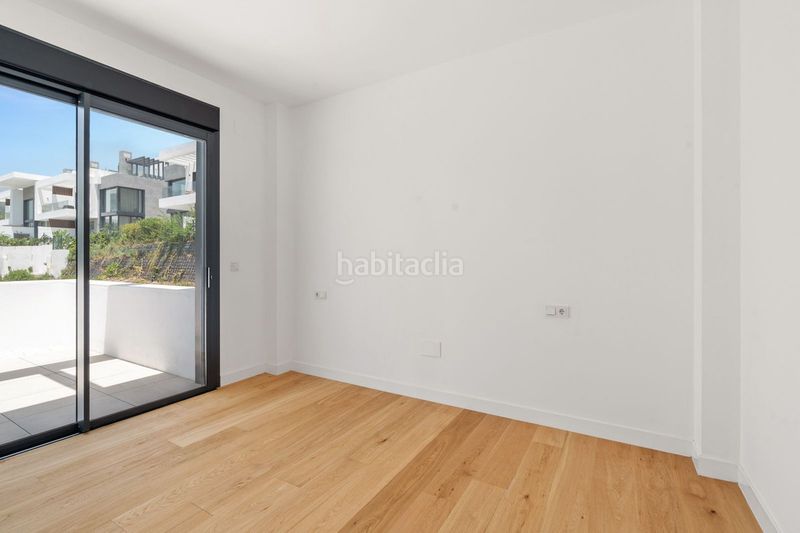 Foto 0cbbf9f8-86f4-4a30-a28e-25022b8fd620. Casa adossada a Río Real Marbella