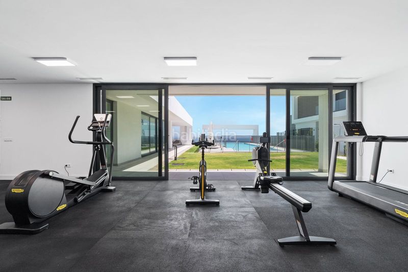 Foto 289db53d-3791-47b1-985a-cdf0f39537f4. Casa adossada a Río Real Marbella