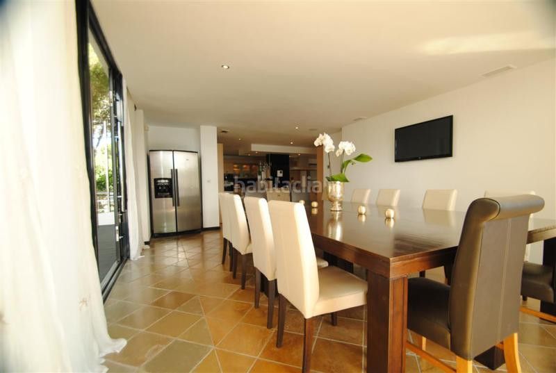 Foto 1dde02f2-0864-4079-a733-d3e75894a3a2. Casa adossada amb aparcament a Cabopino - Artola Marbella