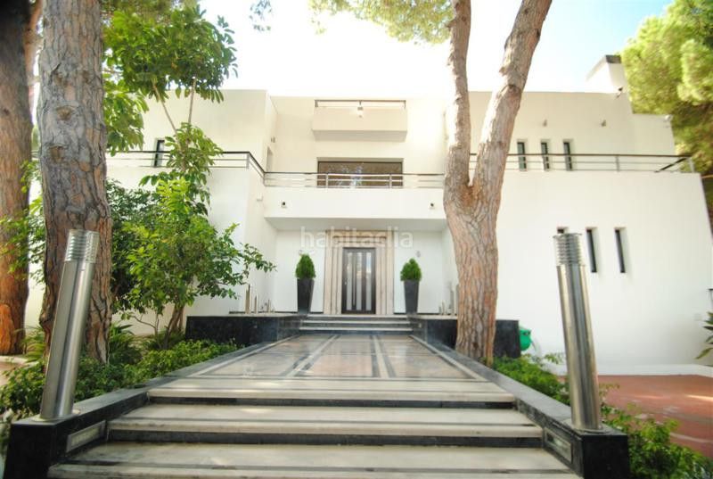 Foto 569365d9-6f2e-4638-831c-9b11682d4d20. Casa adossada amb aparcament a Cabopino - Artola Marbella