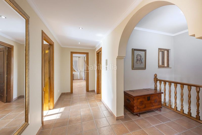 Foto a0b04fa5-43b8-4b25-8763-4faa79104c41. Reihenhaus mit parking in La Quinta Benahavís