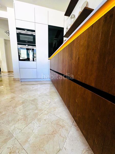 Foto adff91d0-4b58-4215-b12b-5a89a2a74afb. Casa adossada a Casco Antiguo Marbella
