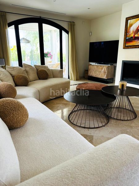Foto b3df3f85-bdb9-4add-b47b-55962fd65222. Casa adossada a Casco Antiguo Marbella