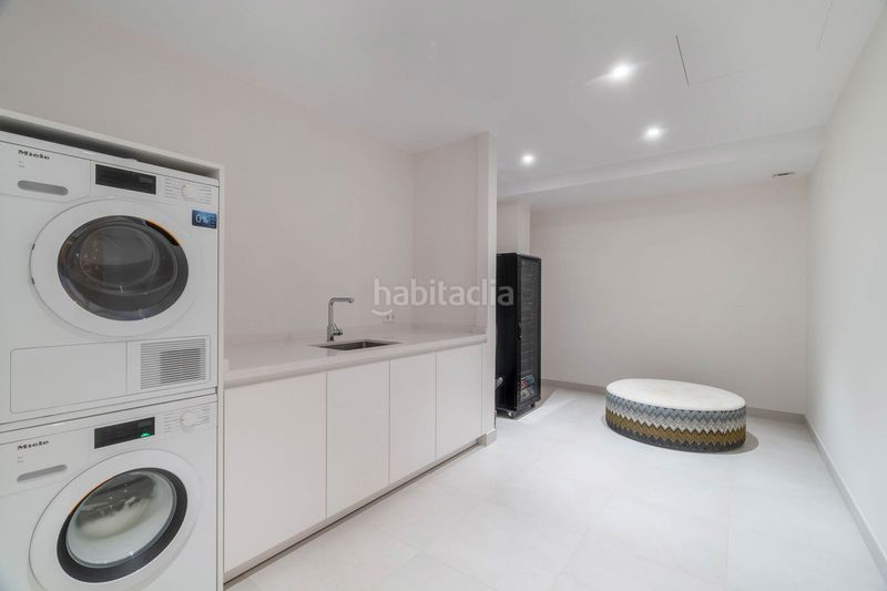 Foto 47696c5f-35bd-4358-9286-67de8b8ac66f. Casa adosada en Las Brisas Marbella