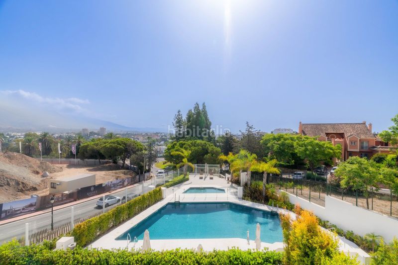Foto c8e25865-2567-4aef-bf86-5853daec2adc. Casa adosada en Las Brisas Marbella
