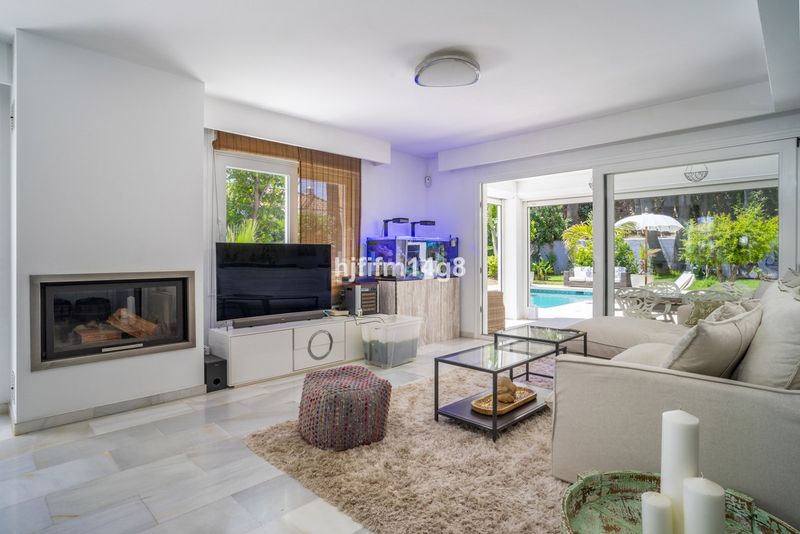 Foto 637e6d67-2705-47b7-b715-133112557ab0. Casa adossada a Las Brisas Marbella