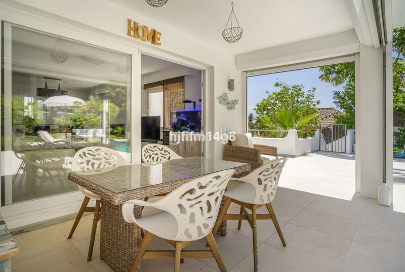 Foto 7f2a11bd-2383-4ddf-ba5b-ce00d51051f9. Casa adossada a Las Brisas Marbella
