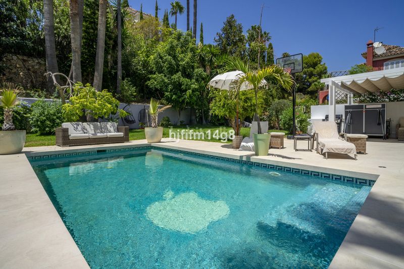 Foto da0972cf-62d9-4642-a391-fcac9008cdf0. Casa adossada a Las Brisas Marbella