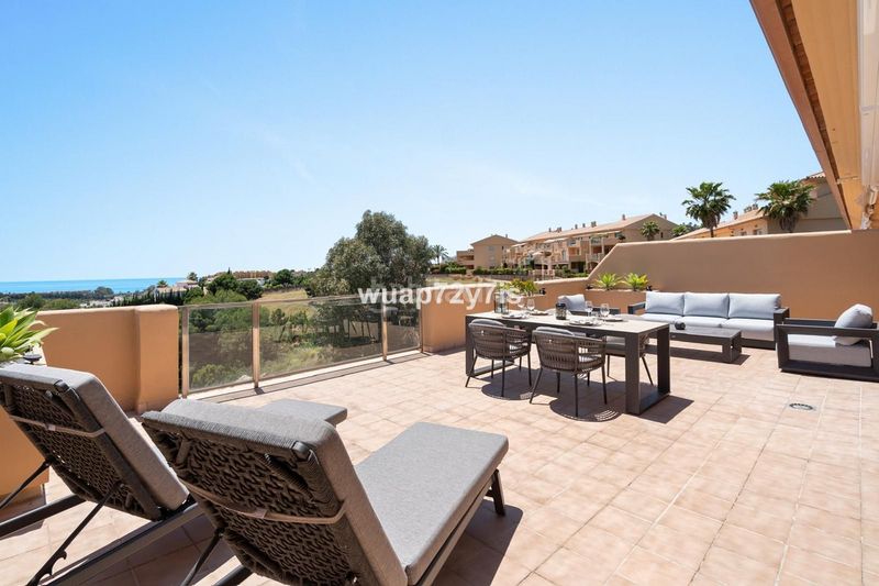 Foto b4892e06-9c56-4488-b506-beefe8ee54a8. Àtic a La Concha - Resina Golf Estepona