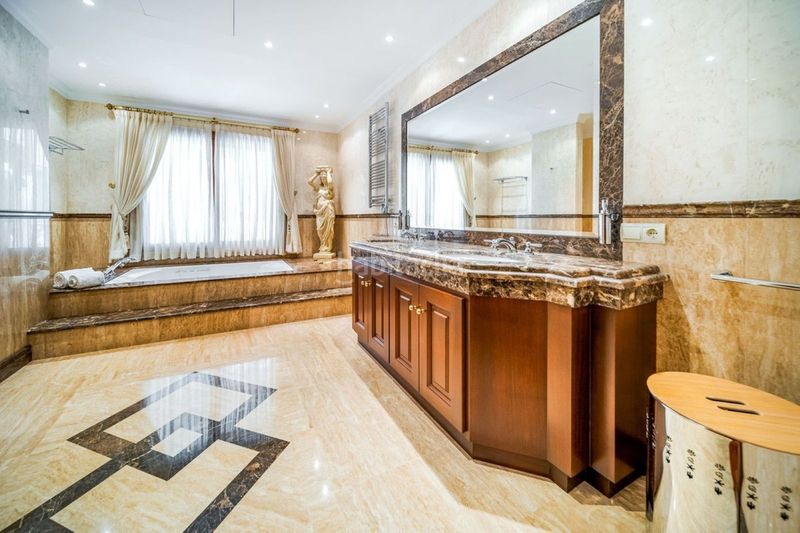 Foto a291d488-a9d5-4c73-b87a-f769635096f6. Casa adosada en Guadalmina Baja Marbella