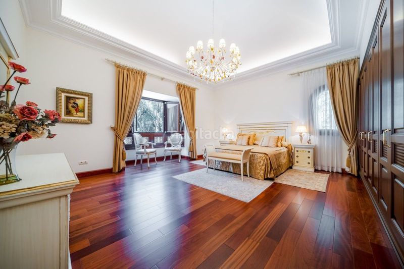 Foto ab01f3a4-f3ec-4ec0-8ba1-0872e0d98180. Casa adossada amb aparcament a Guadalmina Baja Marbella