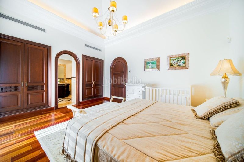 Foto f5d9c637-b391-49cb-8078-229a1aaaa051. Casa adossada amb aparcament a Guadalmina Baja Marbella
