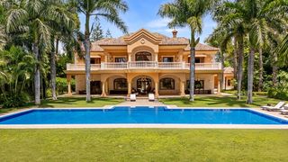 Casa adossada a Guadalmina Baja