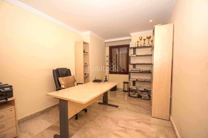 Foto dadd55a0-f53d-4c0e-8ae2-39565fccbf0e. Pis amb aparcament a Paraiso - Barronal Estepona
