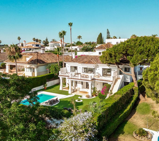 Foto e299988b-dcd6-4350-93e6-acb1a372eb4d. Casa adosada en Aloha Marbella
