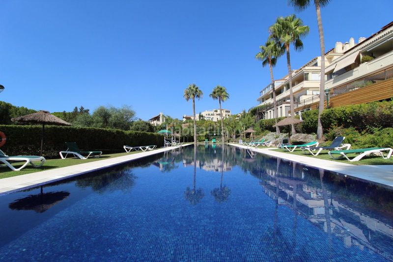 Foto 3ee16d1d-caeb-4313-946b-02ffe6d66882. Piso en Sierra Blanca Marbella