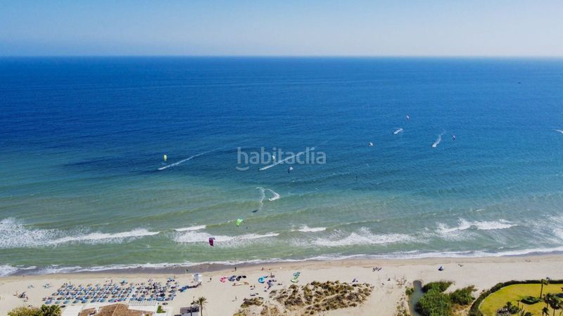 Foto 3cdfa769-1a31-499f-beec-424c54a9816f. Pis amb aparcament a bahía de Marbella Marbella