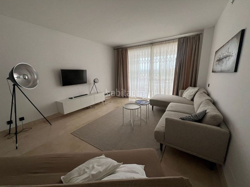 Foto e0fc5e59-8c37-496c-a0eb-dcae0c662906. Piso en Las Brisas Marbella