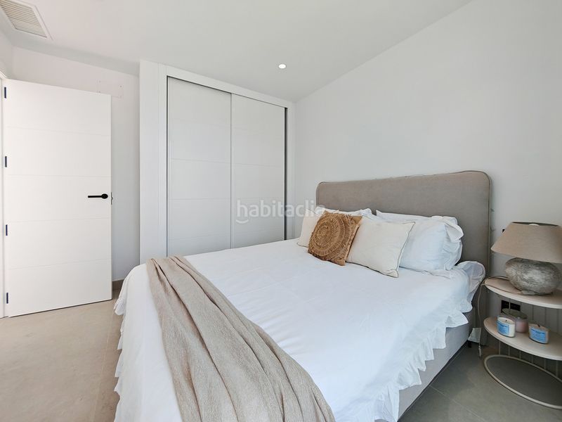 Foto cc09fcfc-2972-4fe3-b2e1-e4fe570640f8. Casa adossada a Centro Estepona