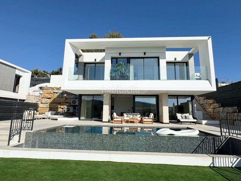 Foto f0209749-dcf4-4be5-9777-7a1b2ec2c933. Casa adossada a Centro Estepona