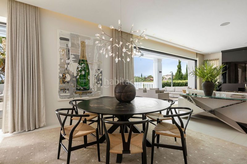 Foto cb324623-258b-4fcd-9aca-6822439e8ff2. Casa adossada amb aparcament a Sierra Blanca Marbella