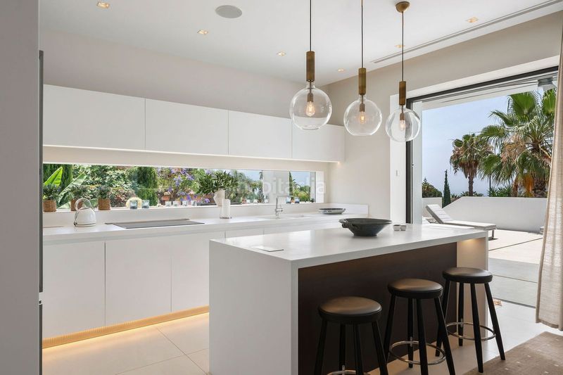 Foto ee5427c8-e55e-4010-ad2c-d5312b517047. Casa adossada amb aparcament a Sierra Blanca Marbella