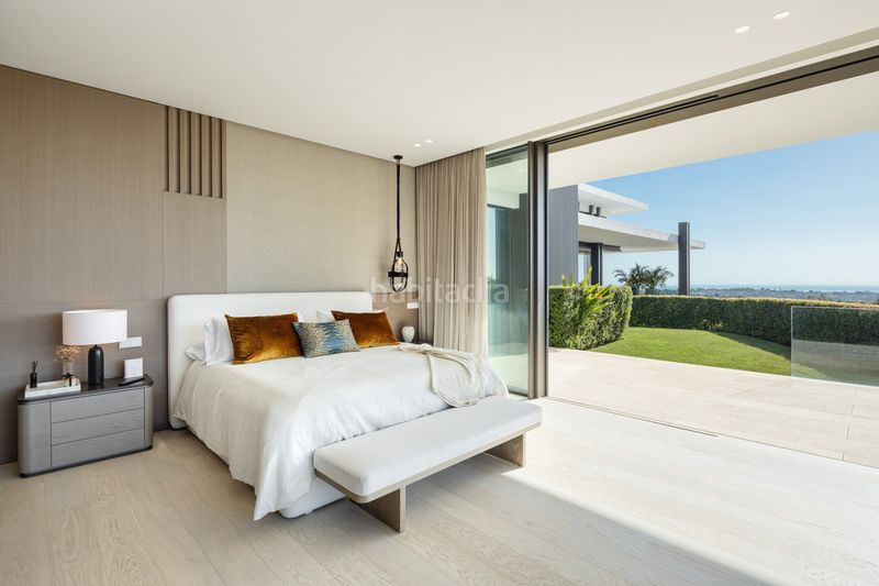 Foto f4ba1428-c47f-4806-bbf5-943da0eec4fa. Casa adossada a La Quinta Benahavís