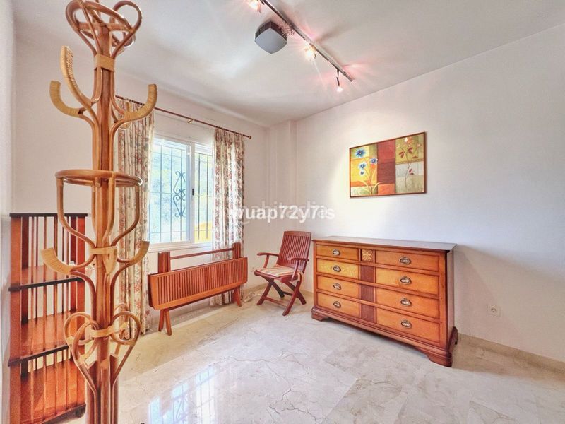 Foto ee992dc6-cc0f-4899-a262-2593f9082de2. Casa adossada a Costabella Marbella
