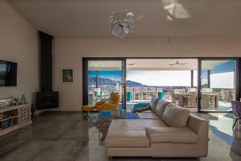 Foto a46a917d-f916-44b9-9979-b9010a7a3a4b. Casa adossada a La Mairena Ojén
