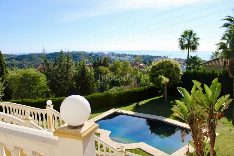 Foto 390615d0-30cb-4f02-bc3e-e4755ab0da43. Casa adossada amb aparcament a Hacienda Las Chapas Marbella