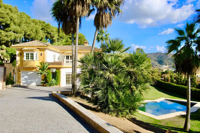 Foto 6c81a487-2e5d-47cd-aad8-00ba441c672e. Casa adossada amb aparcament a Hacienda Las Chapas Marbella