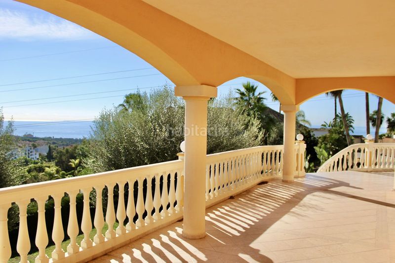 Foto ba61e715-c3cc-4b59-86d2-14c31f8b69eb. Casa adossada amb aparcament a Hacienda Las Chapas Marbella