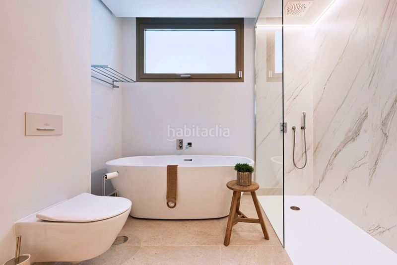 Foto 77f11f08-4392-4b4b-a0bf-e53191e4991f. Piso en Las Brisas Marbella