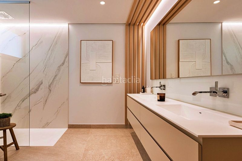 Foto fbbbf5b5-8e85-4d2e-98ee-26835a60b37f. Piso en Las Brisas Marbella