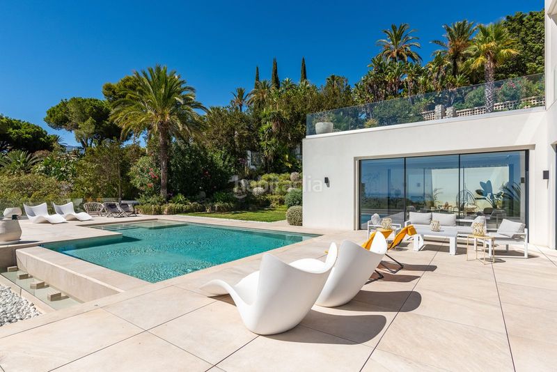 Foto 40ea8b8d-ad0f-4b4b-8bbf-2e43446acf64. Casa adossada amb aparcament a Casco Antiguo Marbella