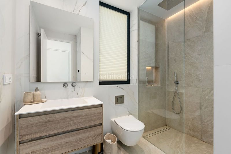 Foto 4539bc0e-1add-4f46-913a-06bbf62da1f5. Casa adossada amb aparcament a Casco Antiguo Marbella