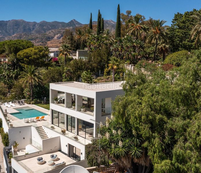 Foto 7e508377-5bb7-4a8c-81b8-155cc2d1b457. Casa adossada amb aparcament a Casco Antiguo Marbella